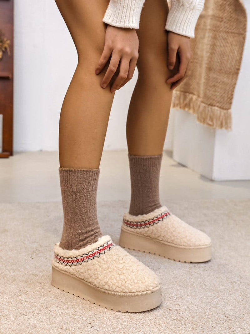 Mules femme plateforme beige à fourrure synthétique