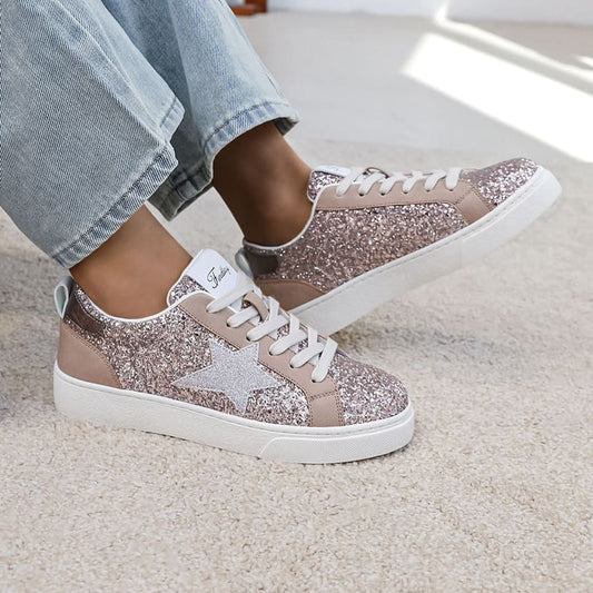 Sneakers femme pailletées rose avec étoile argentée, design chic et confortable, parfaite pour un look décontracté et tendance.