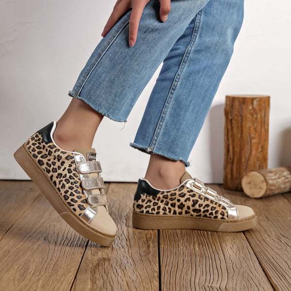 Chaussures femme sneakers léopard avec scratch métallisés