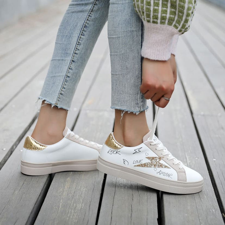  Sneakers femmes blanches avec talon doré pailleté